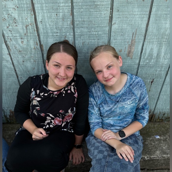 Meet your Posher, Abby - Picture 4 of 9